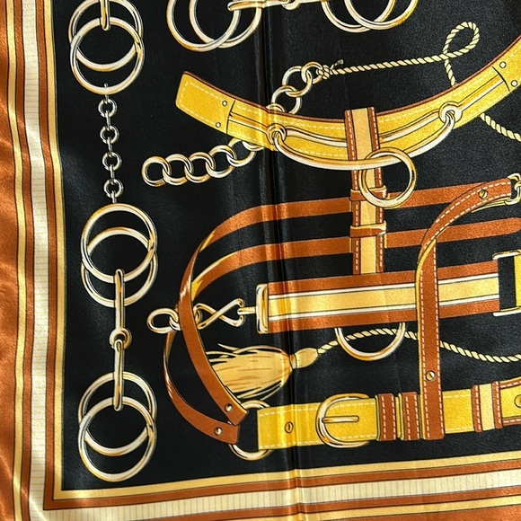 R-2231- Women's Scarf Black Brown Gold Colors NWT - Picture 5 of 7